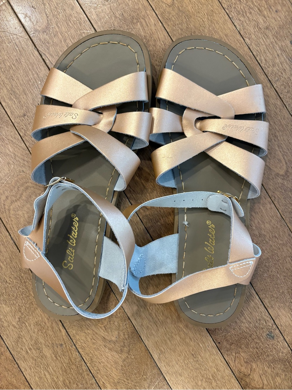 Girls Metallic Rose Strappy Ankle Sandals